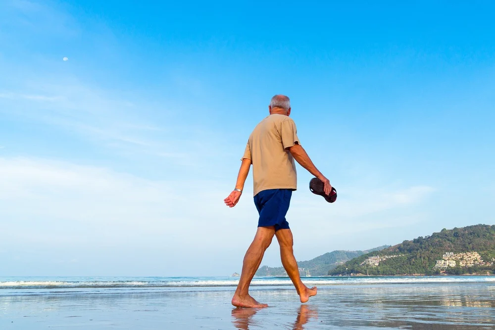 5 Tips for Safe Summer Travel for Your Elderly Loved One
